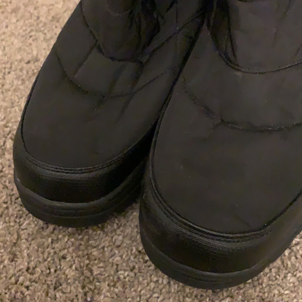 Boots - Picture 3 of 9